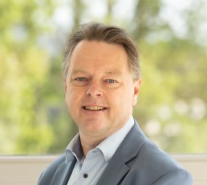 Afbeelding Ben jij als directeur of lid van Raad van Bestuur van een financiële instelling bekend met de actualiteiten rond AML en CFT?