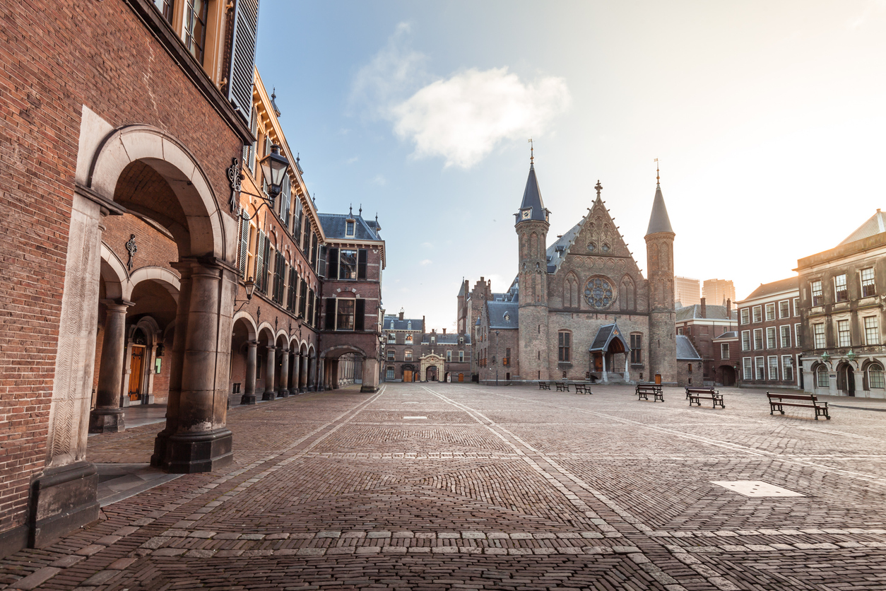 Afbeelding Positieve reacties van de fracties op het wetsvoorstel verplichtstelling vertrouwenspersoon.